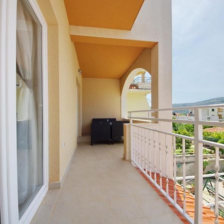 Apartmani Maris Poljica  Exteriör bild