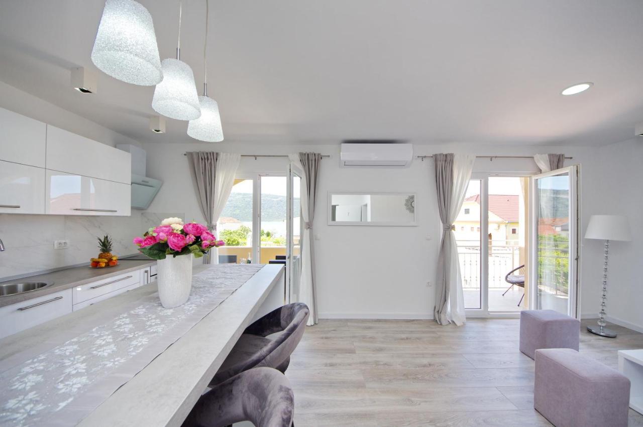 Apartmani Maris Poljica  Exteriör bild