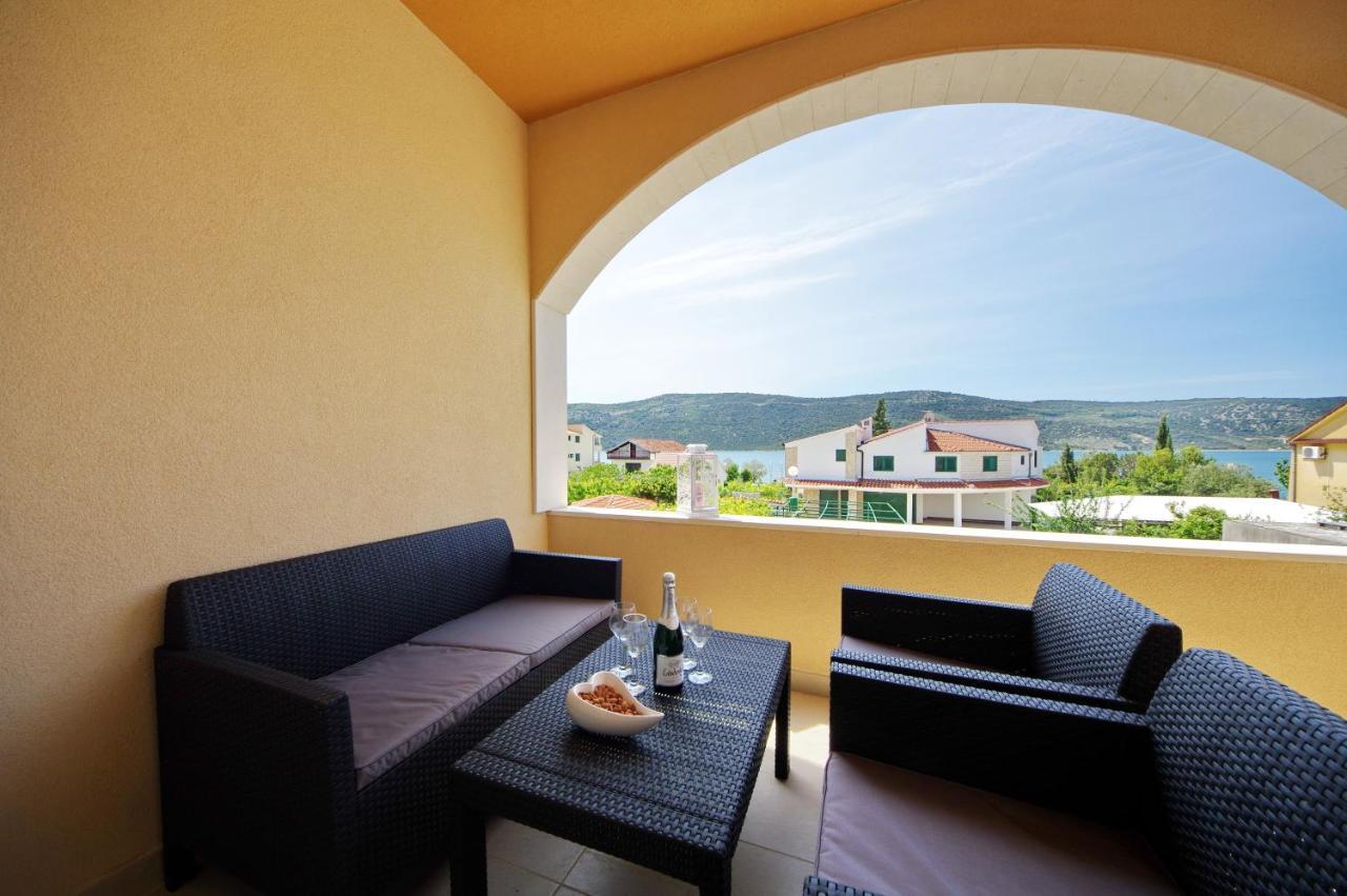 Apartmani Maris Poljica  Exteriör bild